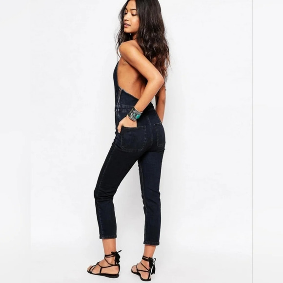 Free People Denim Halterneck Jumpsuit Jumper Overalls Bohemian Boho Jeans - Picture 15 of 16